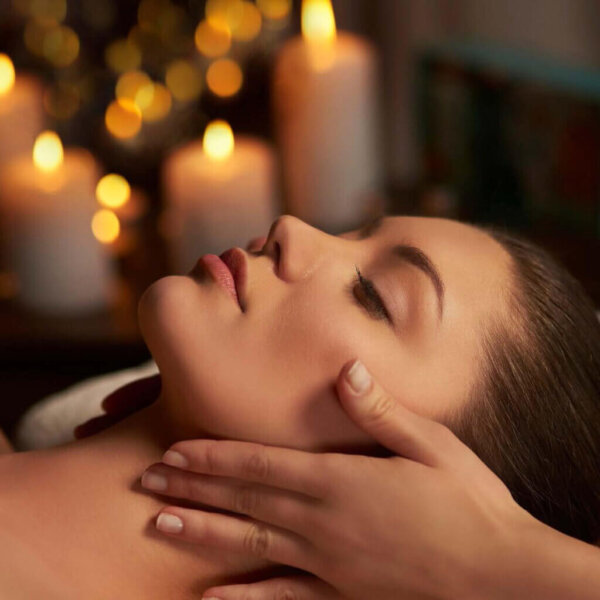 Masaj Facial si pentru Scalp